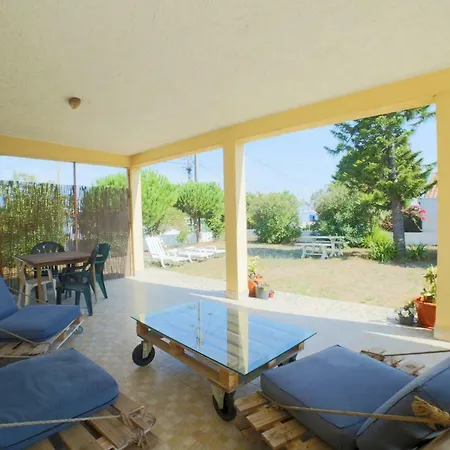 Country house Omassim Yoga Surf House Ribamar (Torres Vedras)